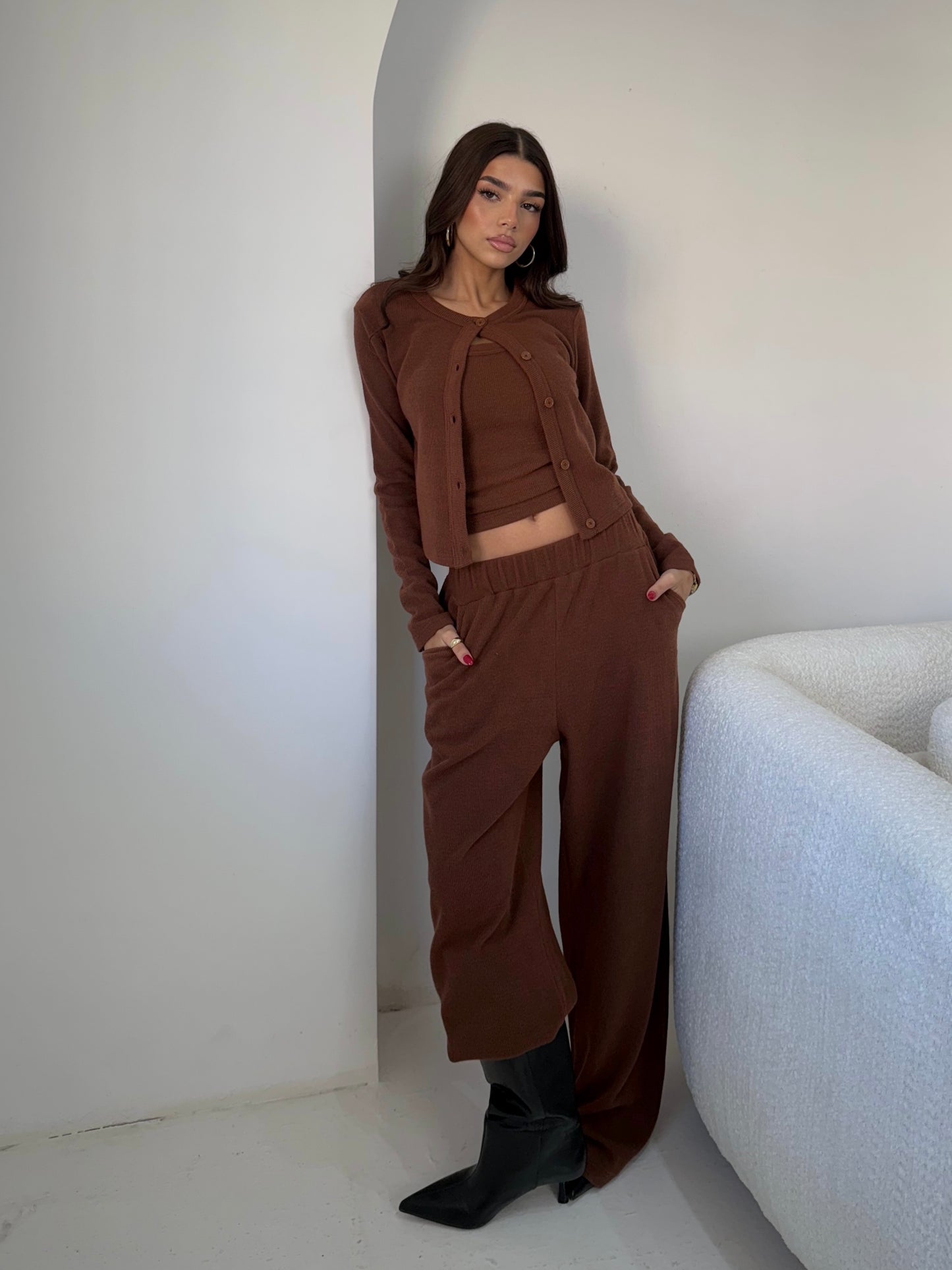 The Trio Set In Brown